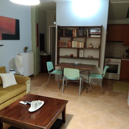 Ησυχες Διακοπες Villa Kalamata Bagian luar foto