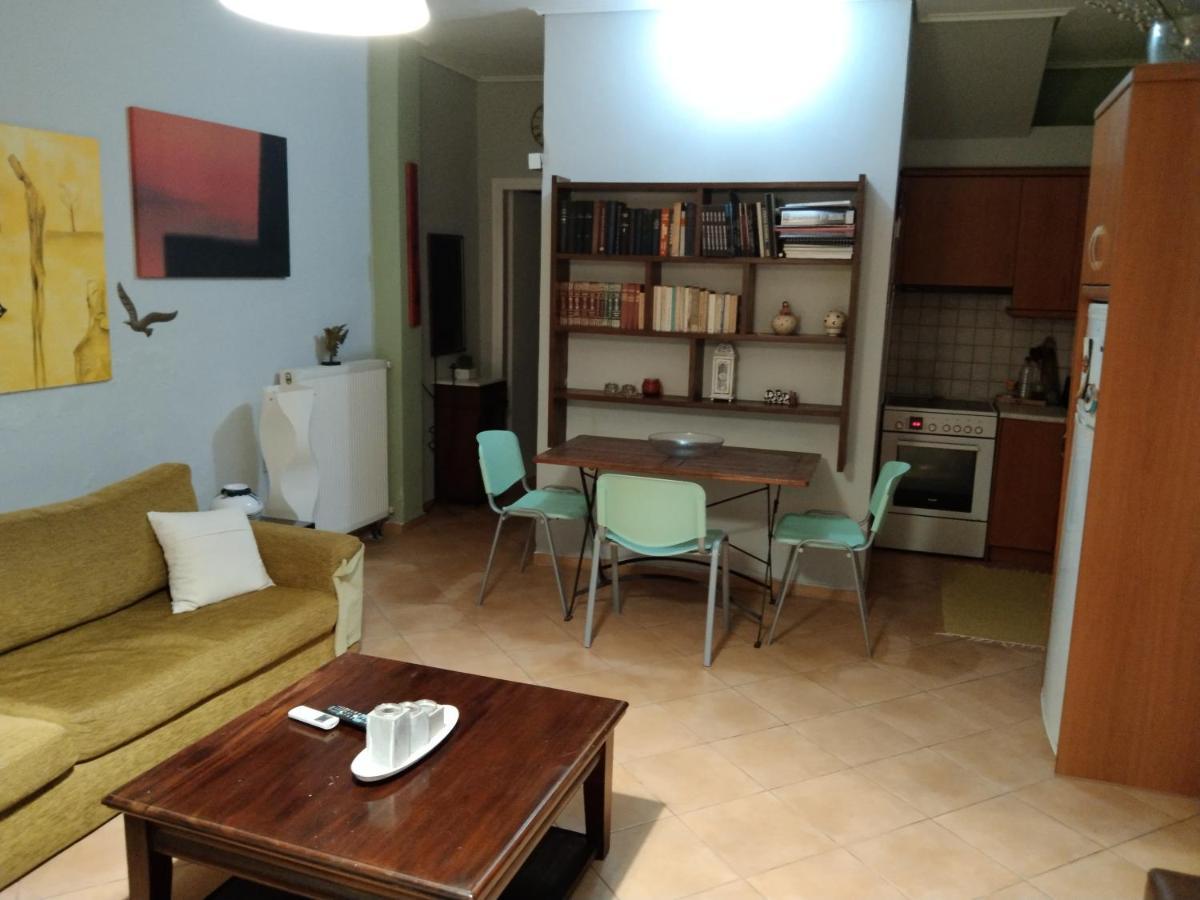 Ησυχες Διακοπες Villa Kalamata Bagian luar foto